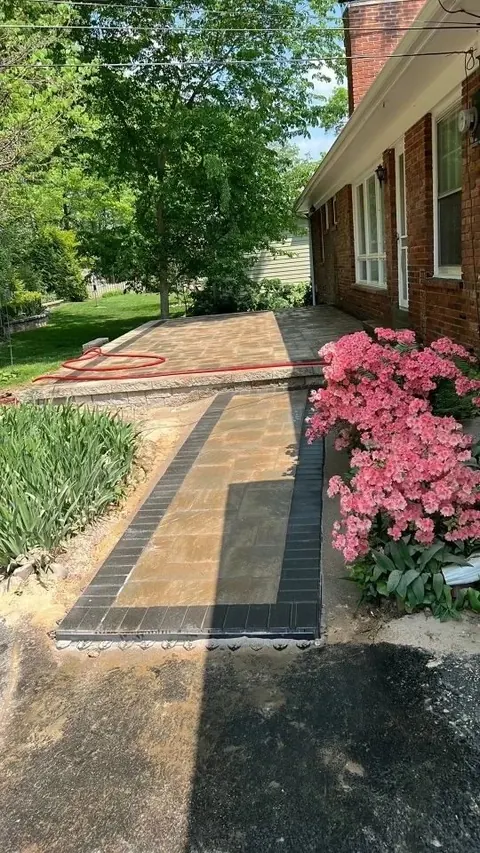 Hardscapes project 16 completed by MDR Build in Greater St. Louis